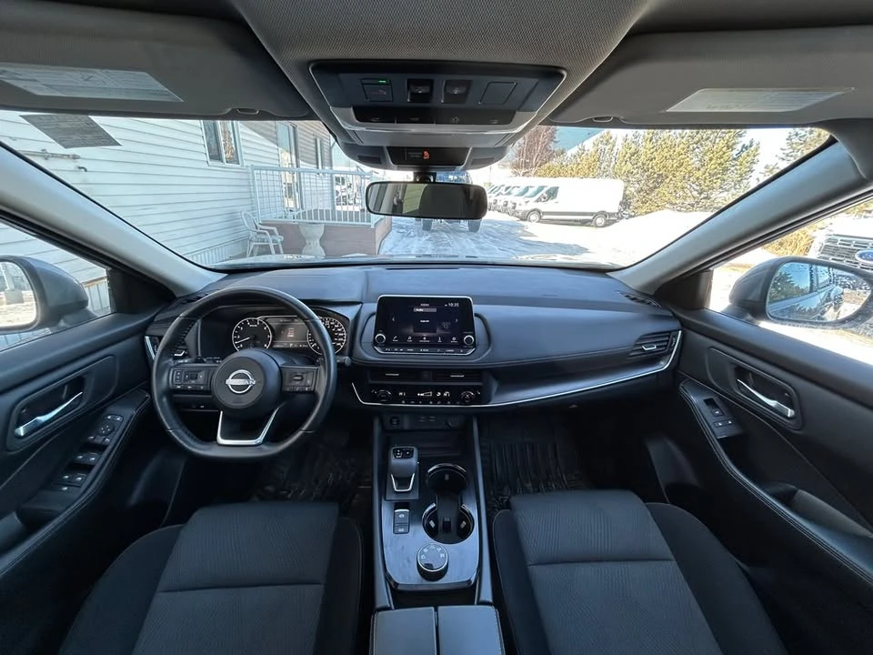 2024 Nissan Rogue - Image 13 of 20