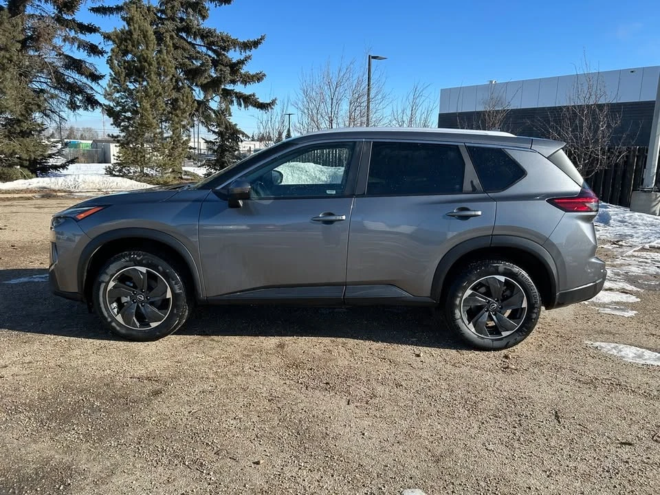 2024 Nissan Rogue - Image 5 of 20