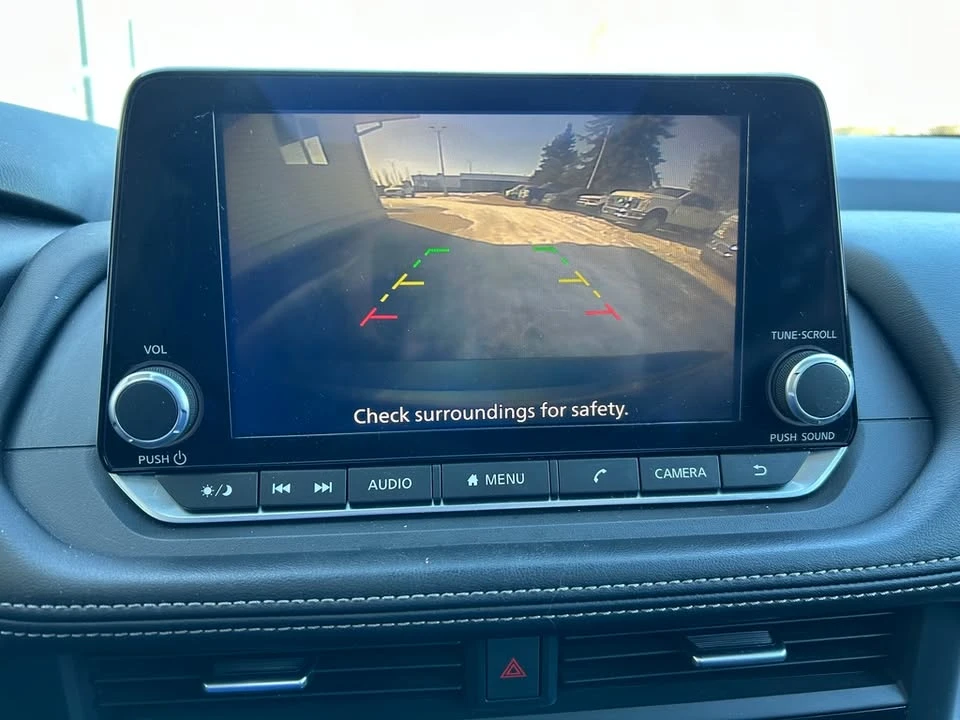 2024 Nissan Rogue - Image 16 of 20