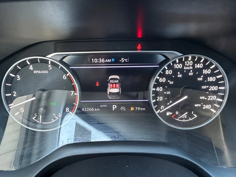 2024 Nissan Rogue - Image 15 of 20
