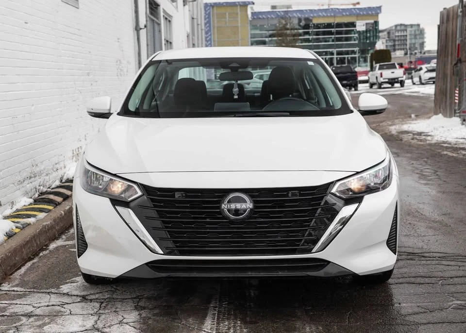2024 Nissan Sentra 8th Gen - Image 2 of 10
