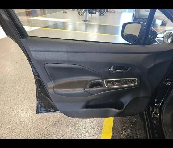 2024 Nissan Versa - Image 7 of 19