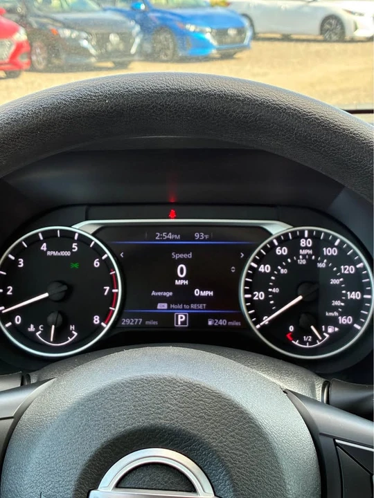 2024 Nissan Versa - Image 10 of 14