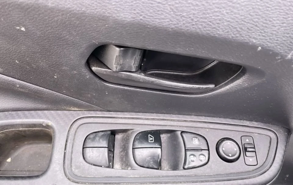 2024 Nissan Versa - Image 11 of 20