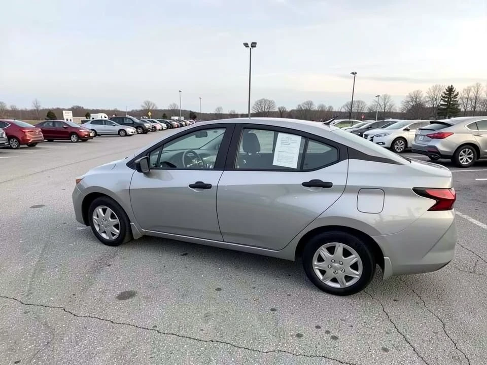 2024 Nissan Versa - Image 3 of 20