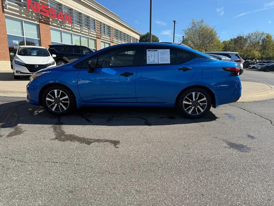 2024 Nissan Versa - Image 5 of 10