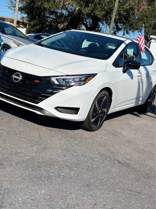 2024 Nissan Versa - Image 2 of 10