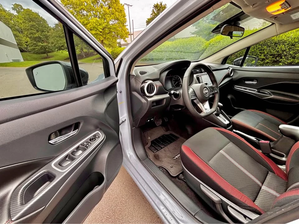 2024 Nissan Versa - Image 10 of 17
