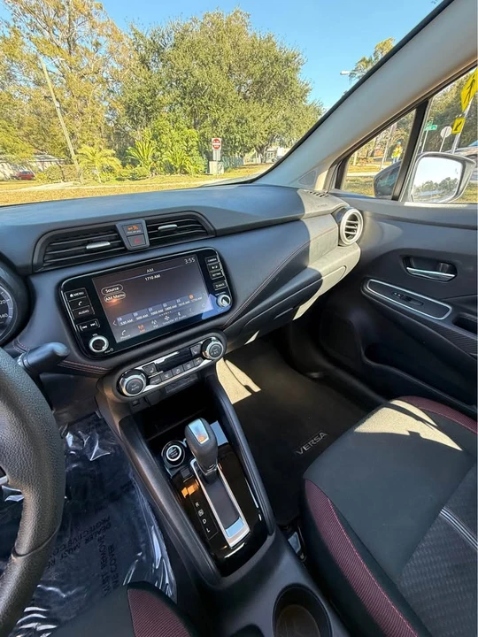 2024 Nissan Versa - Image 10 of 12