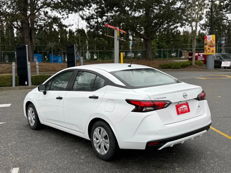 2024 Nissan Versa - Image 7 of 11