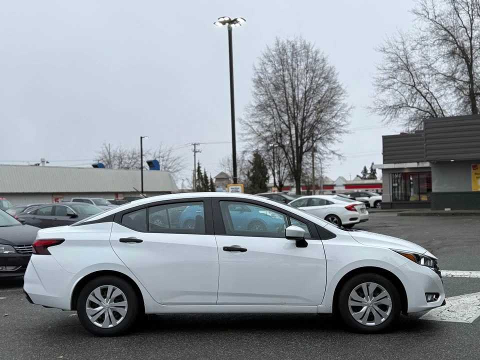 2024 Nissan Versa - Image 4 of 11