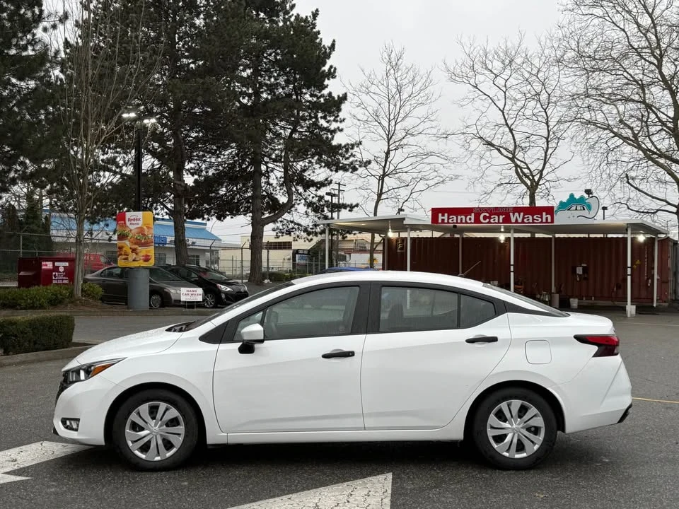 2024 Nissan Versa - Image 8 of 11