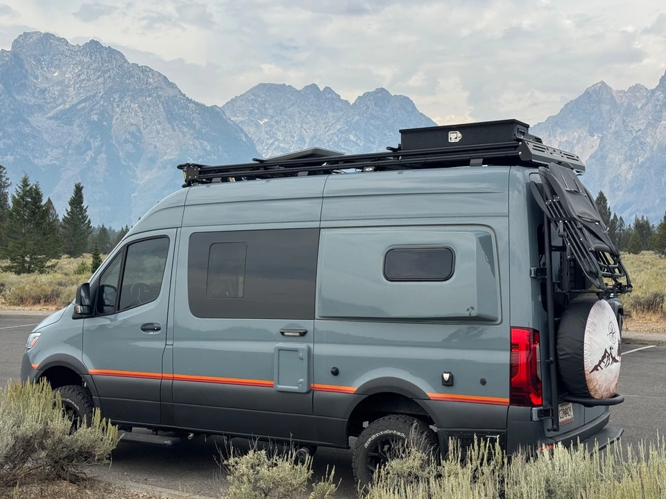 2024 Mercedes-Benz VS30 Sprinter - Image 9 of 21