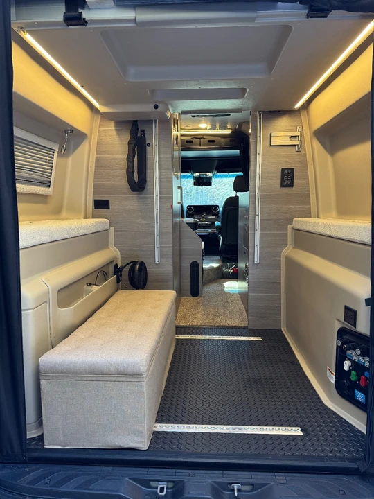 2024 Mercedes-Benz VS30 Sprinter - Image 19 of 21