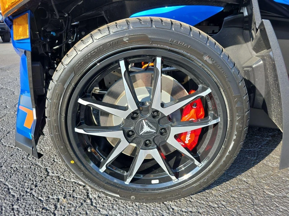 2024 Polaris Slingshot - Image 16 of 21