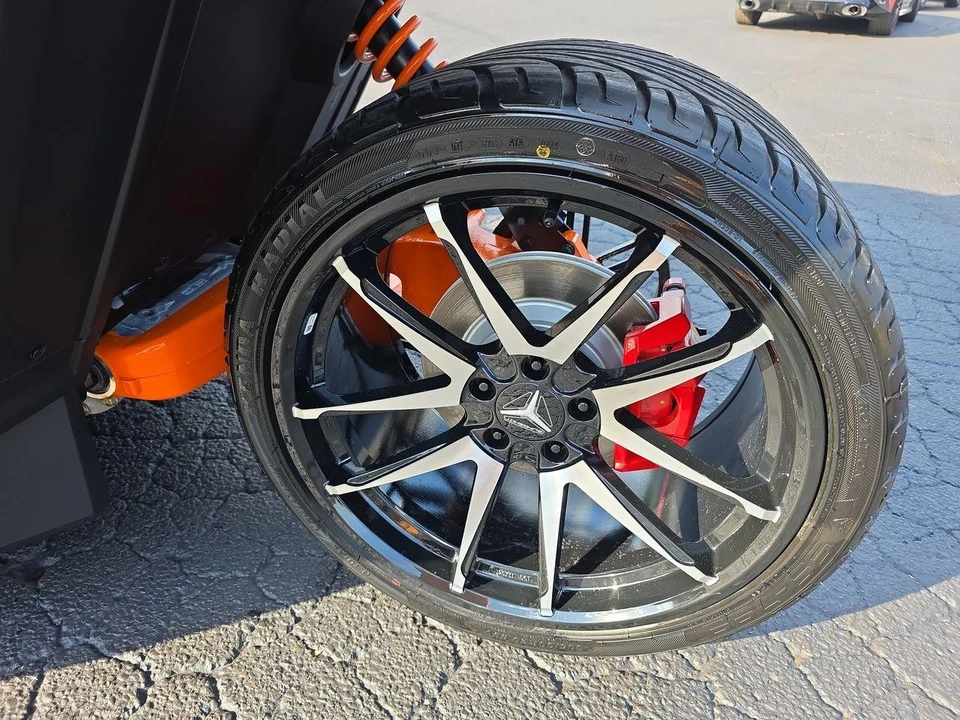 2024 Polaris Slingshot - Image 17 of 21