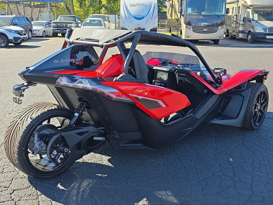 2024 Polaris Slingshot - Image 2 of 12