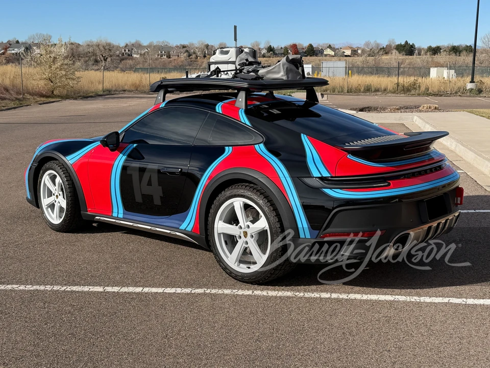 2024 Porsche 992 Dakar - Image 2 of 7