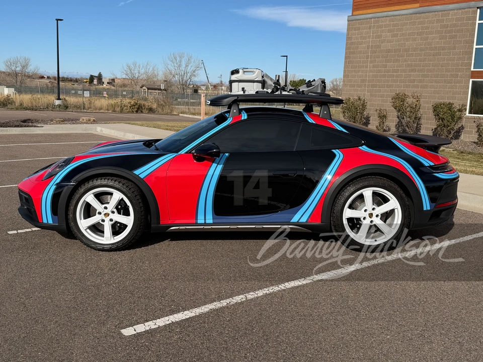 2024 Porsche 992 Dakar - Image 5 of 7