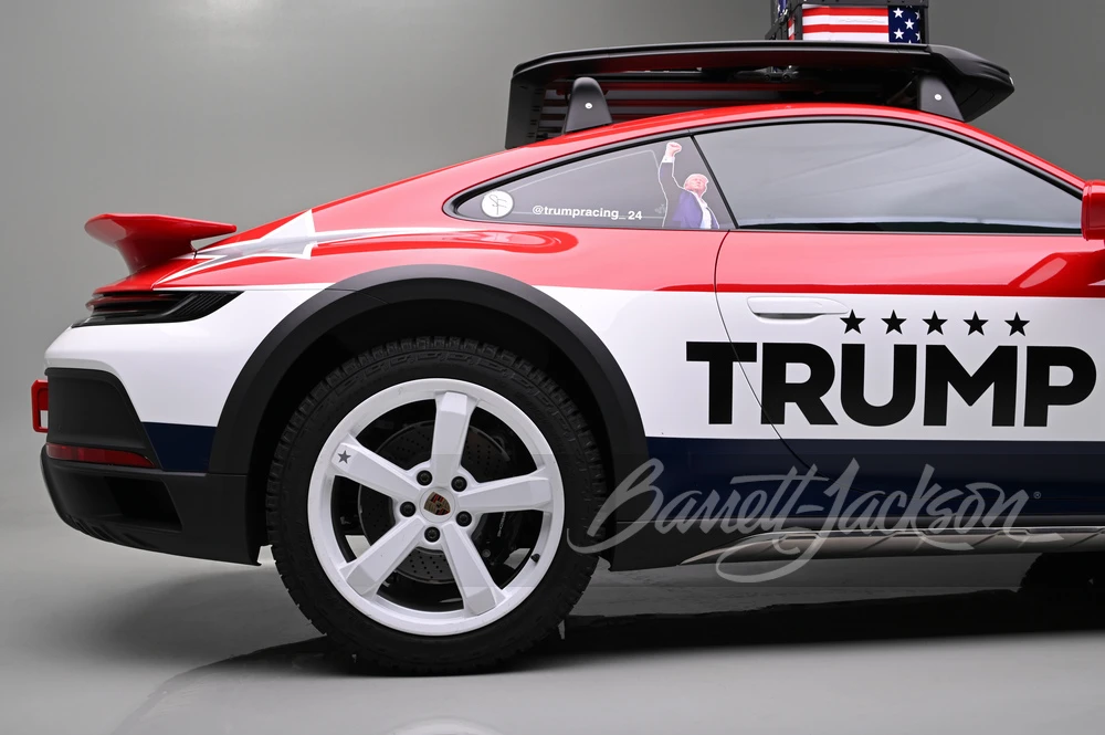 2024 Porsche 992 Dakar - Image 7 of 26
