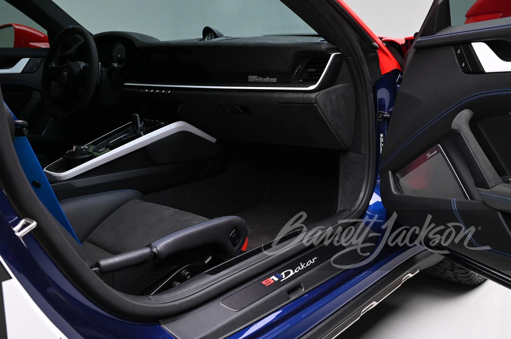 2024 Porsche 992 Dakar - Image 19 of 26