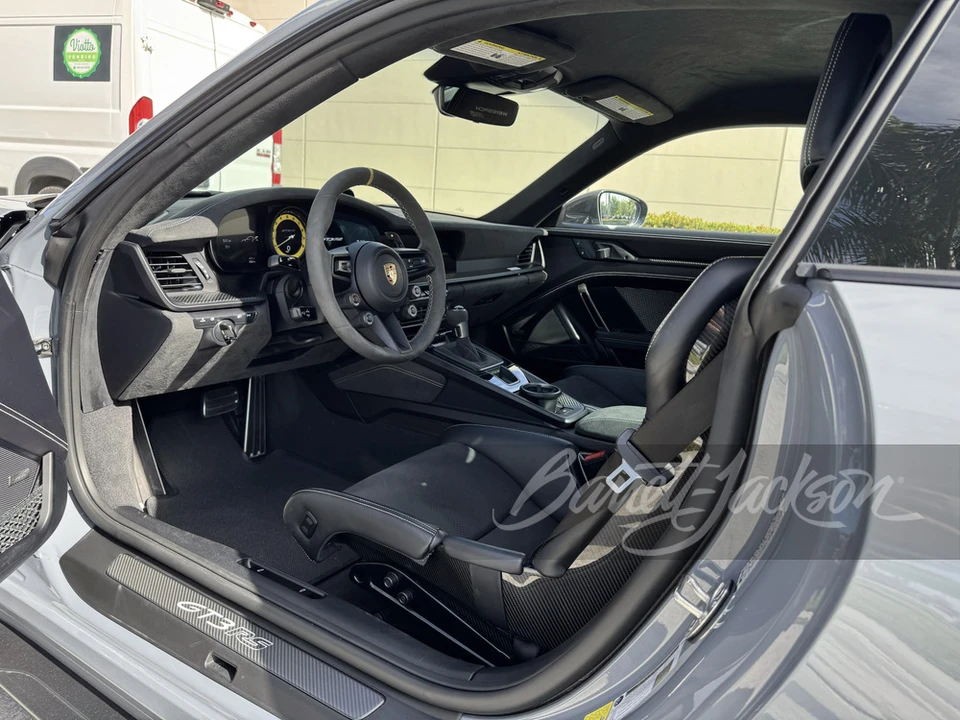 2024 Porsche 992 GT3 RS - Image 25 of 31