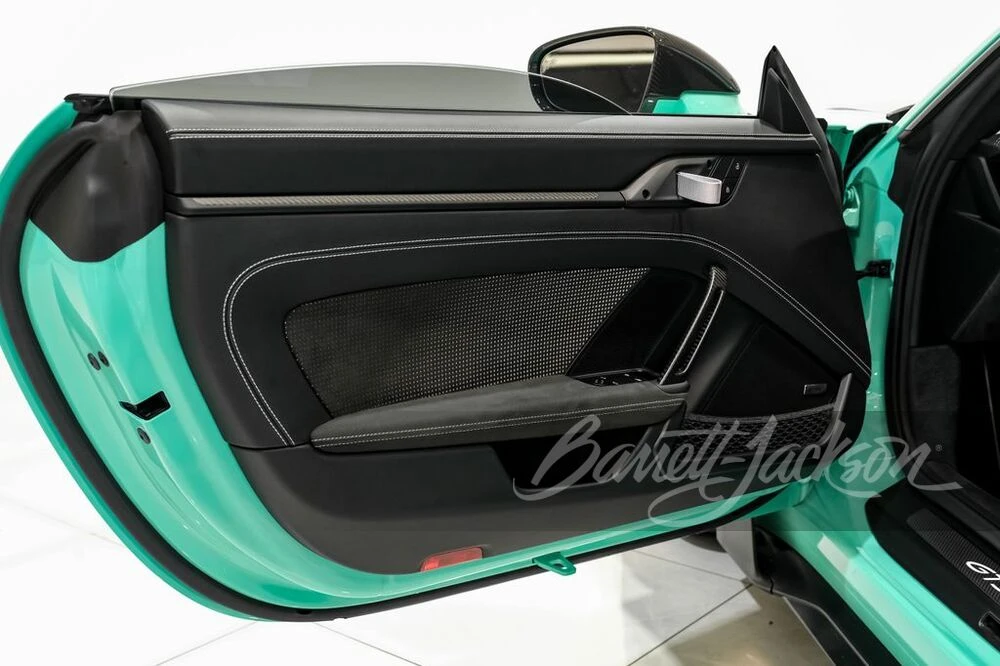2024 Porsche 992 GT3 RS - Image 27 of 31