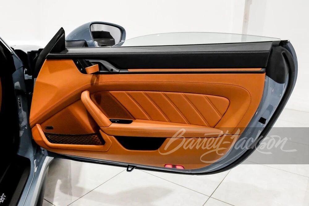 2024 Porsche 992 S/T - Image 10 of 31