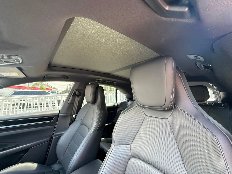 2024 Porsche Macan Electric - Image 10 of 12