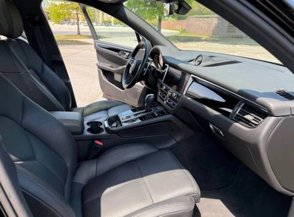 2024 Porsche Macan - Image 11 of 19