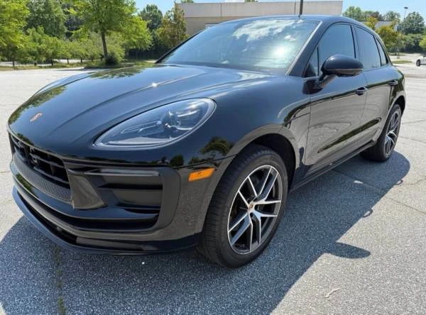 2024 Porsche Macan - Image 6 of 19