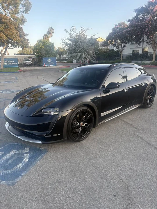 2024 Porsche Taycan 4S - Image 7 of 21