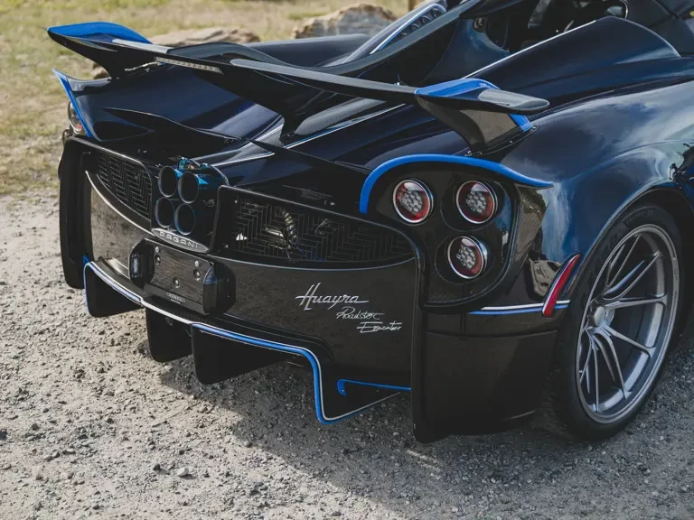 2024 Pagani Huayra - Image 24 of 31