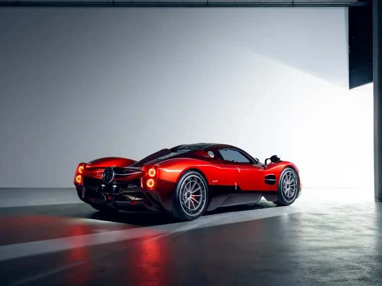 2024 Pagani Utopia - Image 3 of 31