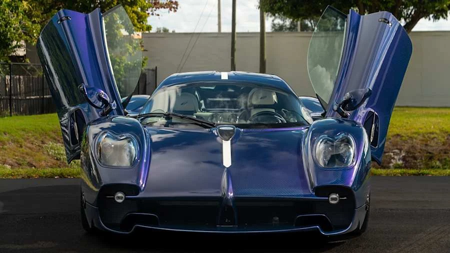 2024 Pagani Utopia - Image 27 of 31
