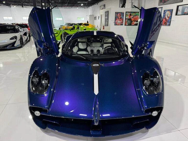 2024 Pagani - Image 4 of 12