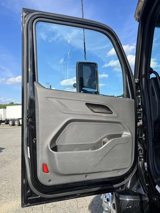 2024 Peterbilt - Image 9 of 12