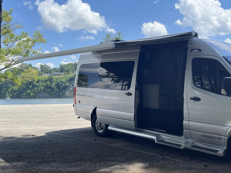 2024 Mercedes-Benz VS30 Sprinter - Image 17 of 31