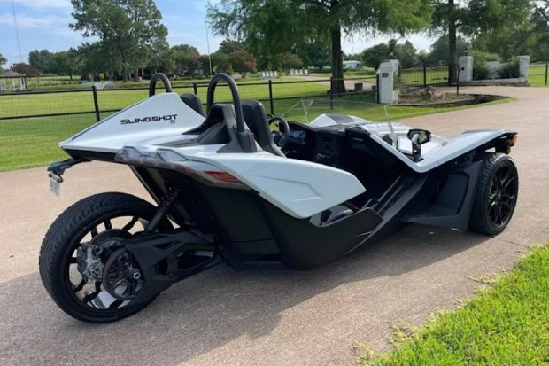 2024 Polaris Slingshot - Image 2 of 7