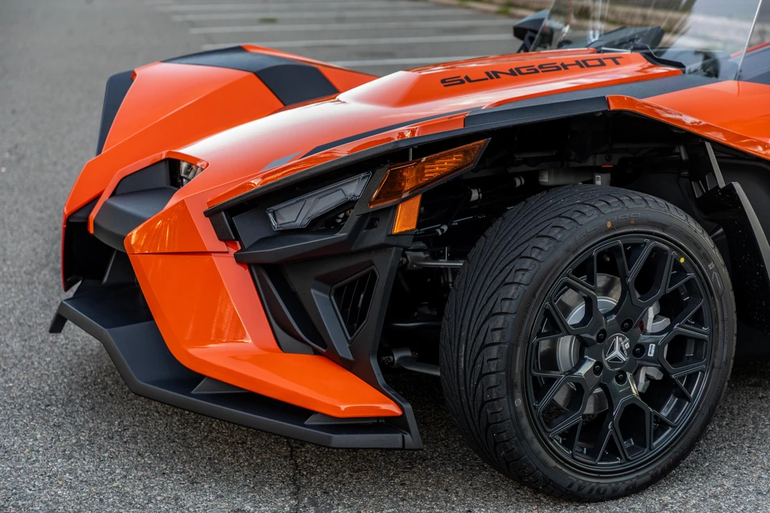 2024 Polaris Slingshot - Image 23 of 31