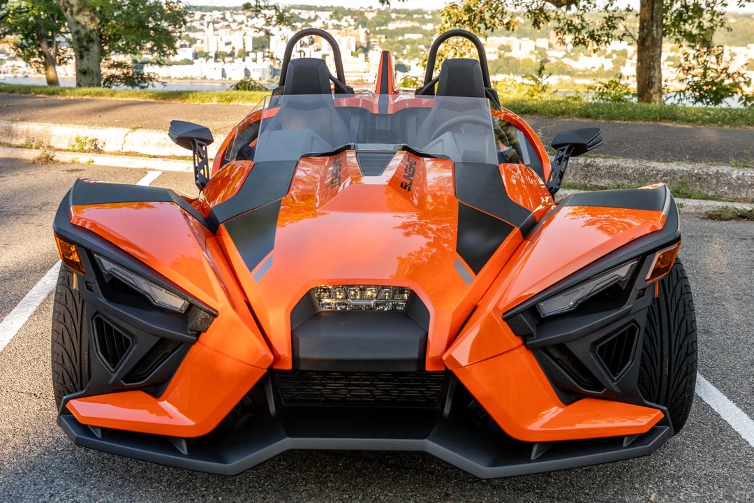 2024 Polaris Slingshot - Image 13 of 31
