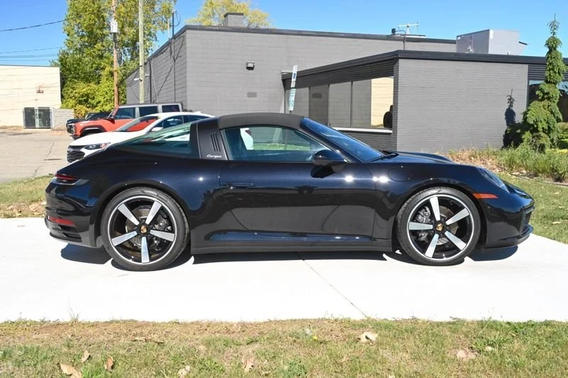 2024 Porsche 992 Carrera - Image 3 of 19