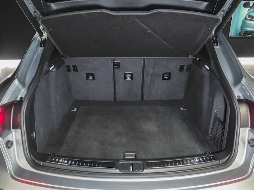2024 Porsche Macan - Image 15 of 15