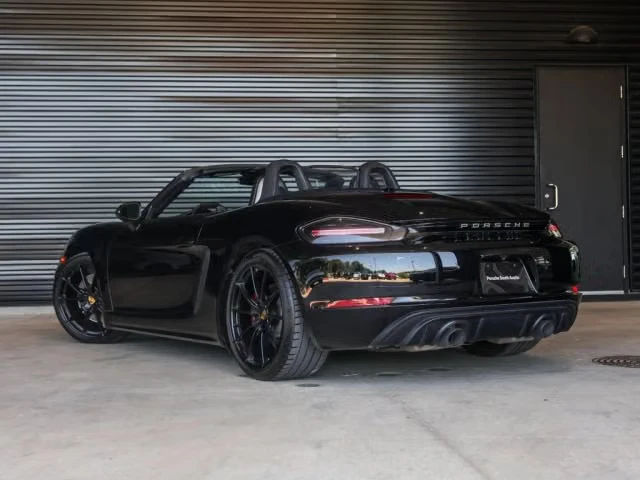 2024 Porsche 718 Boxster GTS 4.0 - Image 18 of 31