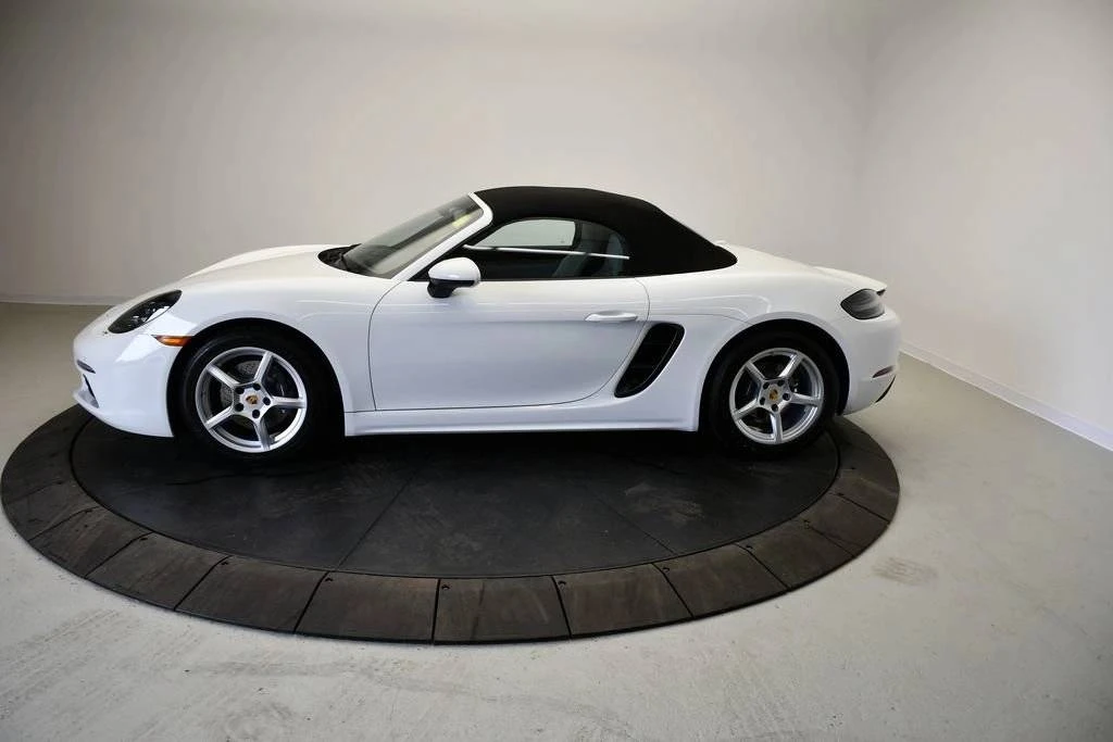 2024 Porsche 718 Boxster - Image 2 of 5