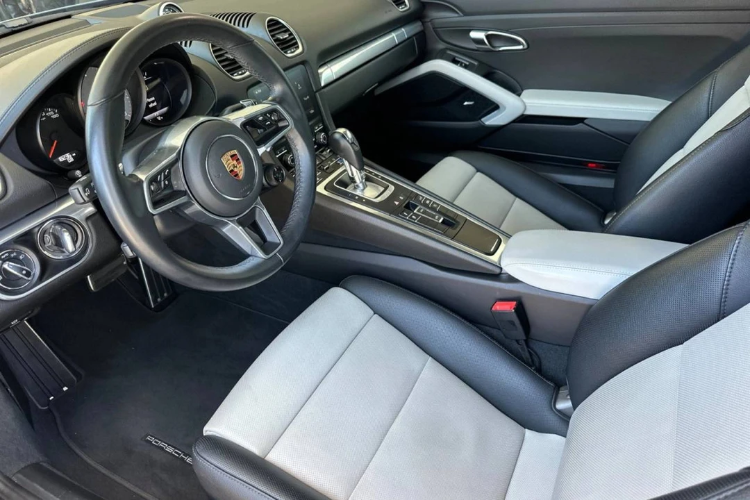 2024 Porsche 718 Boxster S - Image 4 of 5