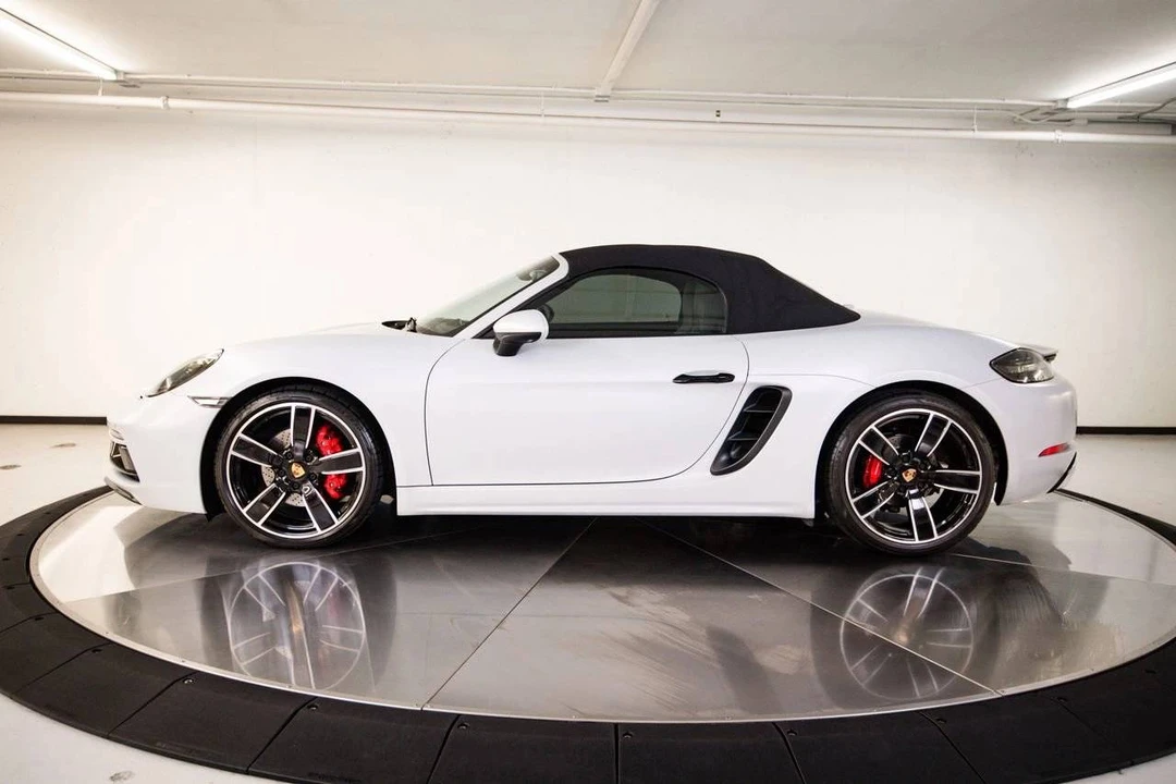 2024 Porsche 718 Boxster S - Image 2 of 5