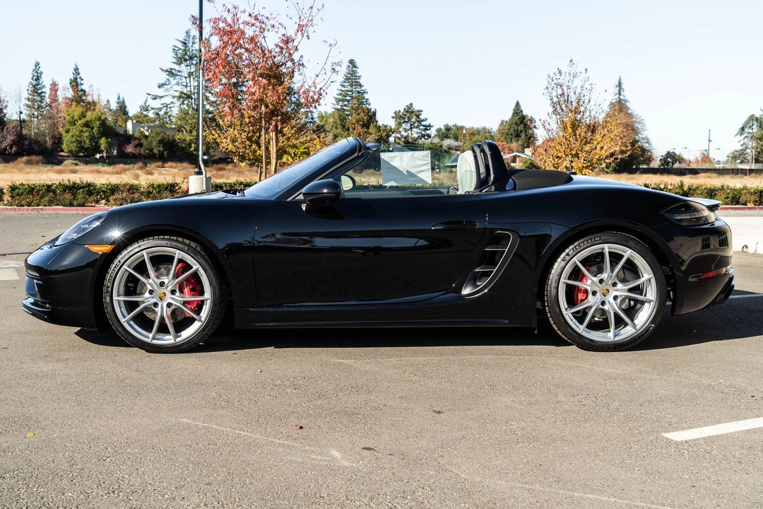 2024 Porsche 718 Boxster S - Image 4 of 7