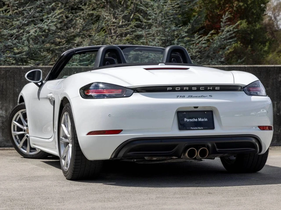 2024 Porsche 718 Boxster S - Image 3 of 4