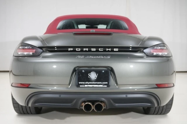 2024 Porsche 718 Boxster S - Image 15 of 21